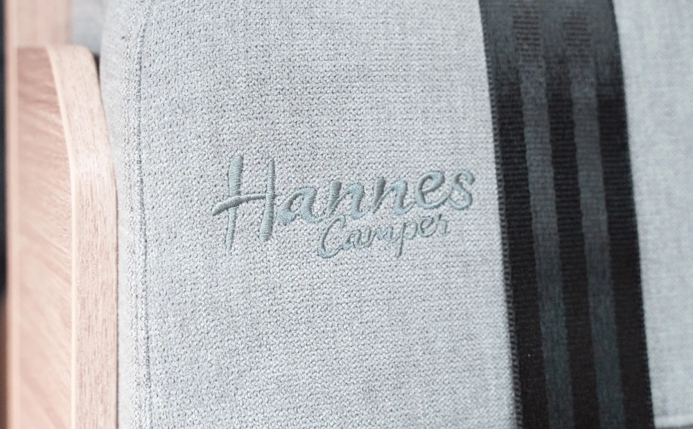 Hannes Camper Stickerei